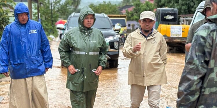 Banjir Susulan Ancam Pemukiman Warga Muaro Pingai dan Saniangbaka,Wabup Candra Gercep Sisir Lokasi Terdampak Bencana