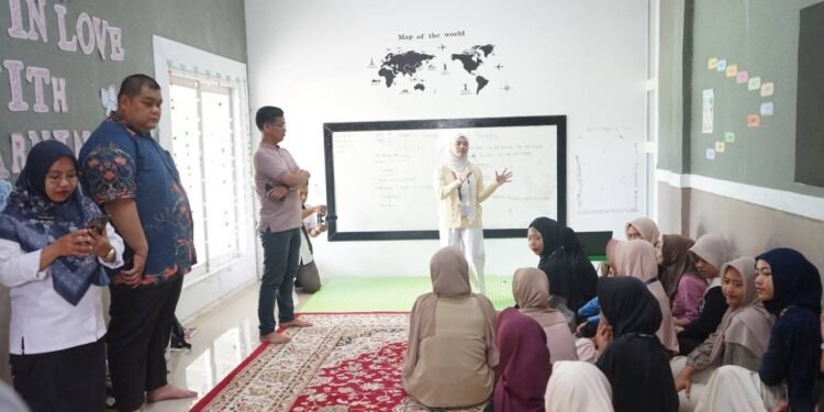 Ikuti English Bootcamp, 75 Siswa Pilihan Menjadi Role Model Peningkatkan Standar Pendidikan Dharmasraya