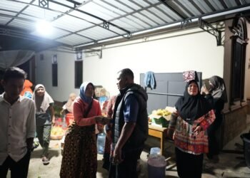 Elegi Pengungsi di Bawah Tenda, Disela  Cemas Menanti Pulihnya Kondisi Bukit Limbang Nan Retak