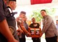 Wabup Ahmad Fadly Dampingi Penyaluran 375 Paket Bantuan Kementerian Kebudayaan RI di Batsel