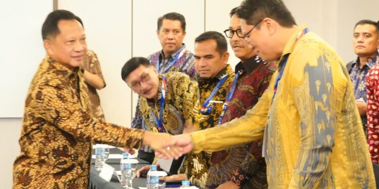 Forum Ekselerator Negeri Pacu Kinerja Daerah: Tanah Datar Siap Perkuat Inovasi dan Pelayanan Publik