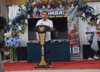 Lomba bertutur