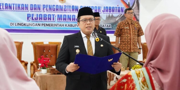 Pejabat