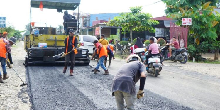 Pengaspalan Jalan