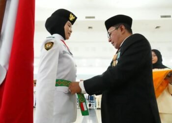 Paskibraka Tanah Datar
