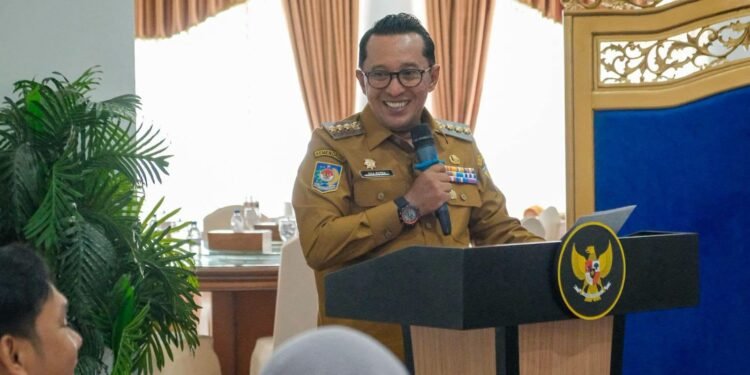 Bupati Eka Putra