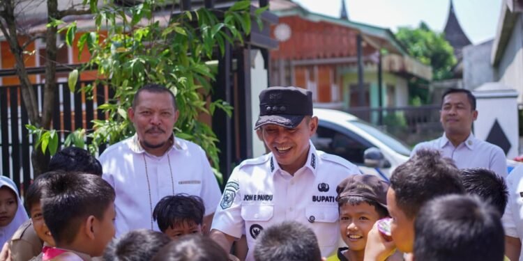 Disambut siswa