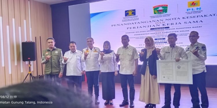 Kerjasama strategis