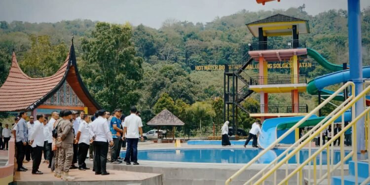 Hot Water Boom Pauh Duo