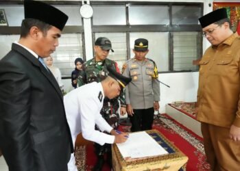 Camat Sungai Tarab