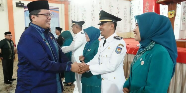 Camat Lintau Buo Utara