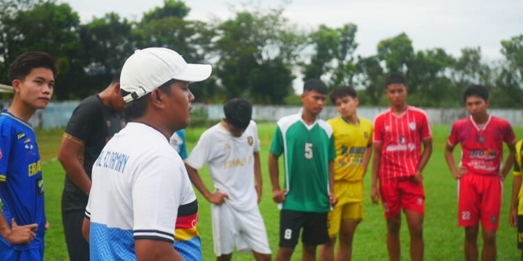 Tim Porprov Agam,