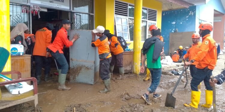 Relawan Tanah Datar