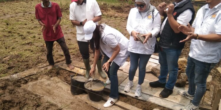 Korban Galodo Arosuka Dapat Bantuan Rumah, Jon Firman Pandu Apresiasi Kepedulian REI Sumbar