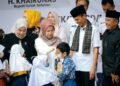 pakaian sekolah gratis
